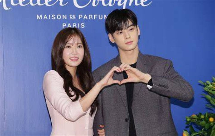 Cha Eun Woo and Kim Se Jeong: The Rising Stars of K-Pop and K-Drama
