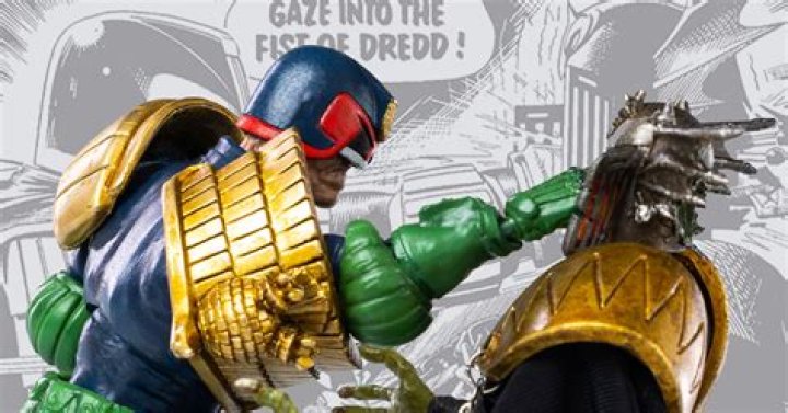 Dredd Twitter: An Insight into the Online Persona of Dredd