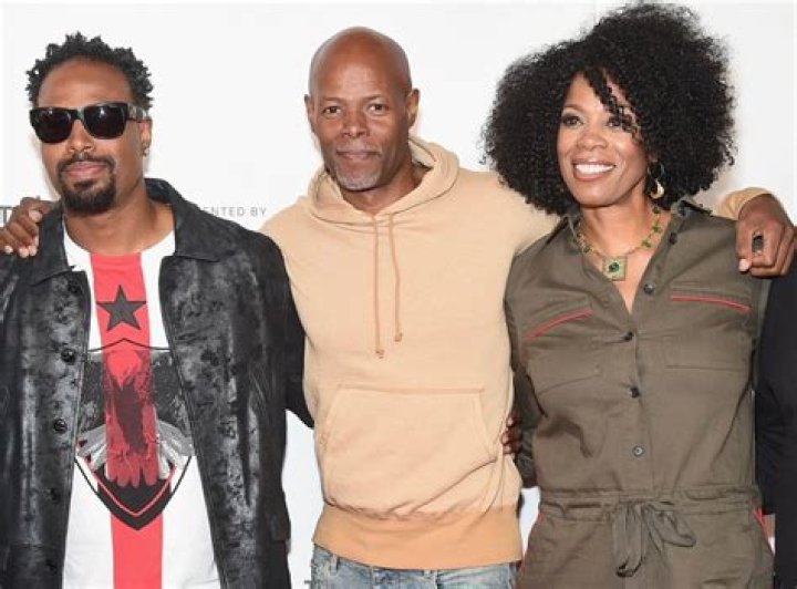 Exploring Shawn Wayans' Relationship Journey