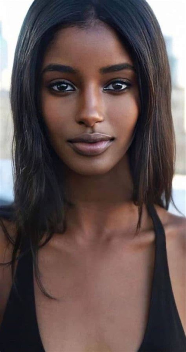 Exploring the Unique Beauty of Dark Skinned Blondes