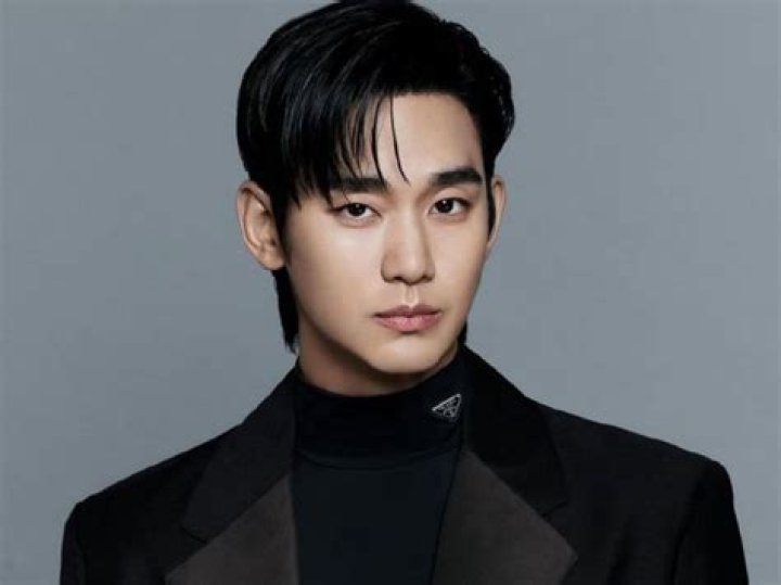 Kim Soo Hyun Surgery: Unveiling the Truth Behind the Star's Transformation