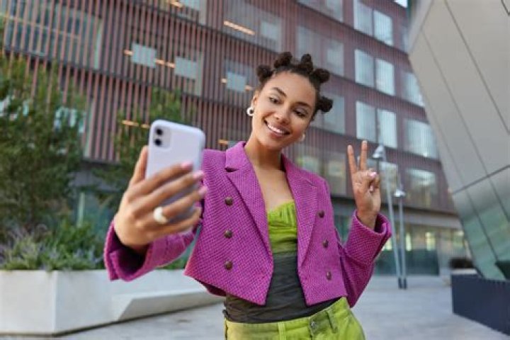 Loredana Jolie: The Rise of a Social Media Influencer