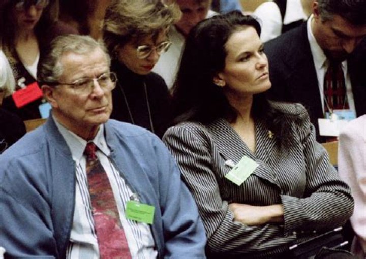 Louise Hezekiel Brown: The Inspiring Journey of a Visionary Leader