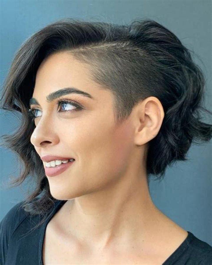 Stylish Short Hairstyles with One Side Shaved: The Ultimate Guide