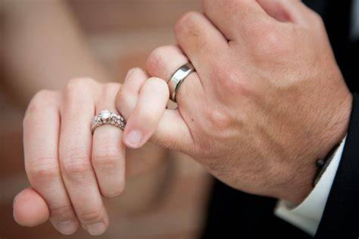 Unraveling the Mystery: Why is Chris Cuomo Not Wearing His Wedding Ring?