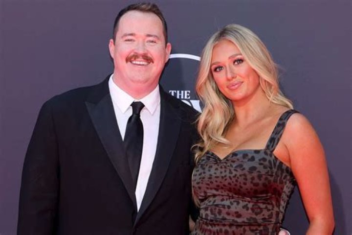 Unveiling Shane Gillis' Girlfriend: The Woman Behind the Laughter