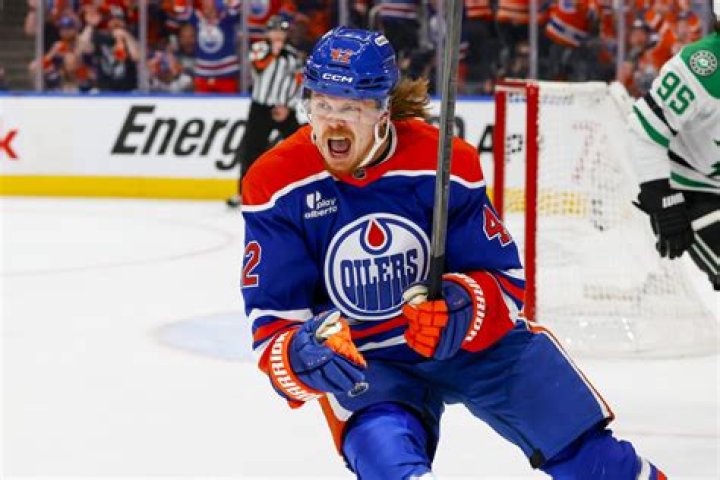 Unveiling the Connection: Kasperi Kapanen and Paige Lorenze